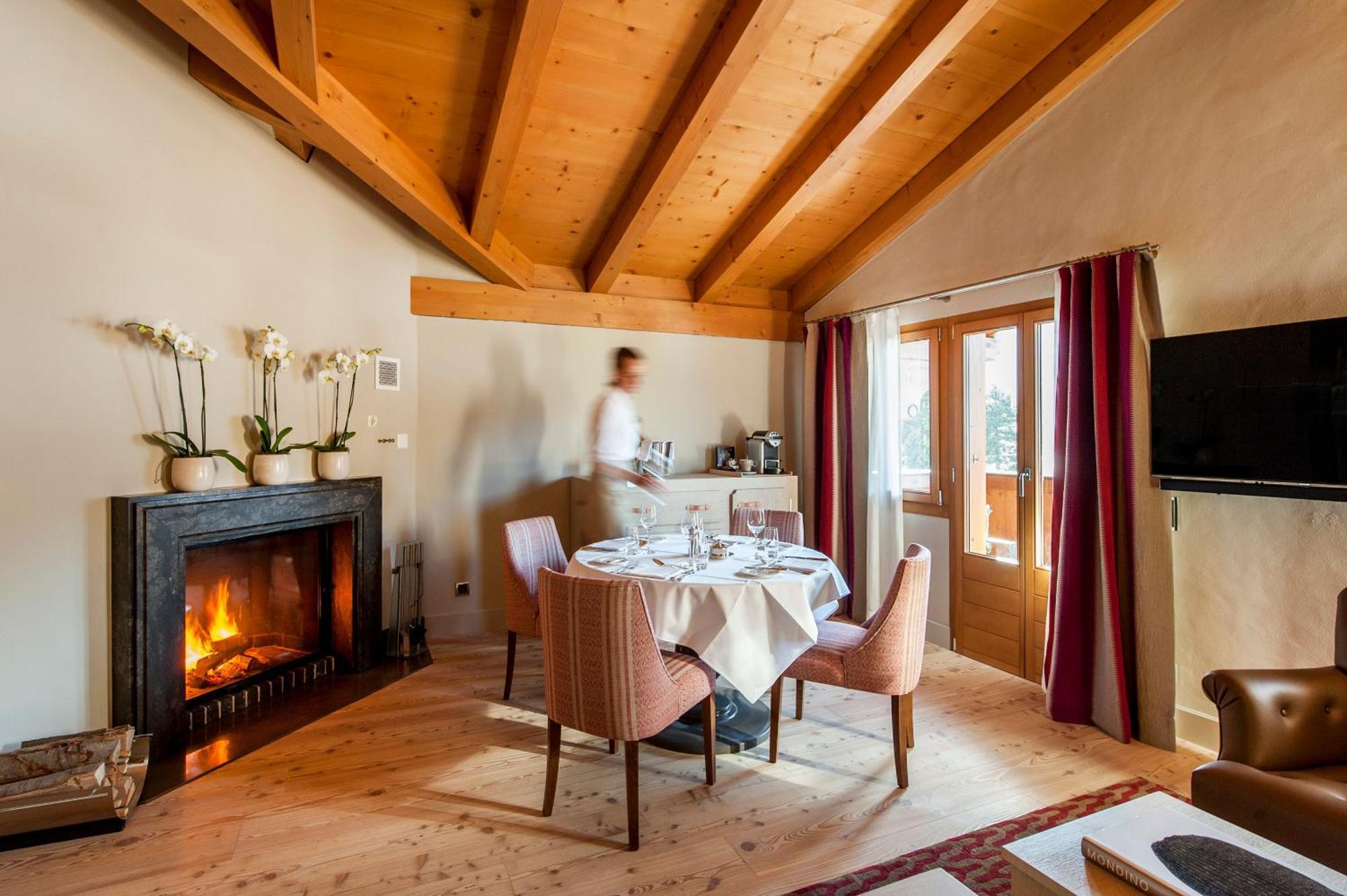 Le Grand Bellevue Hotel Gstaad Bagian luar foto