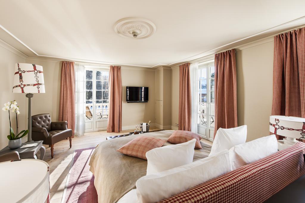 Le Grand Bellevue Hotel Gstaad Bagian luar foto